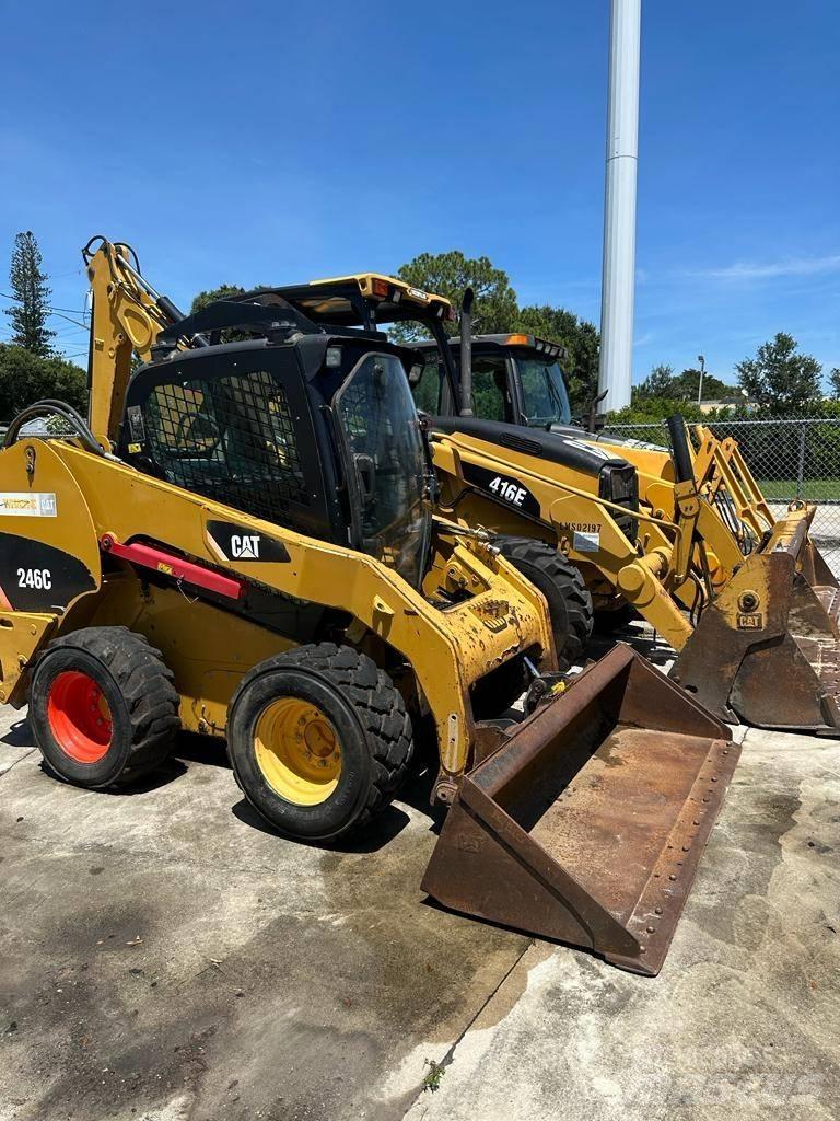 CAT 246C 滑移轉向裝載機