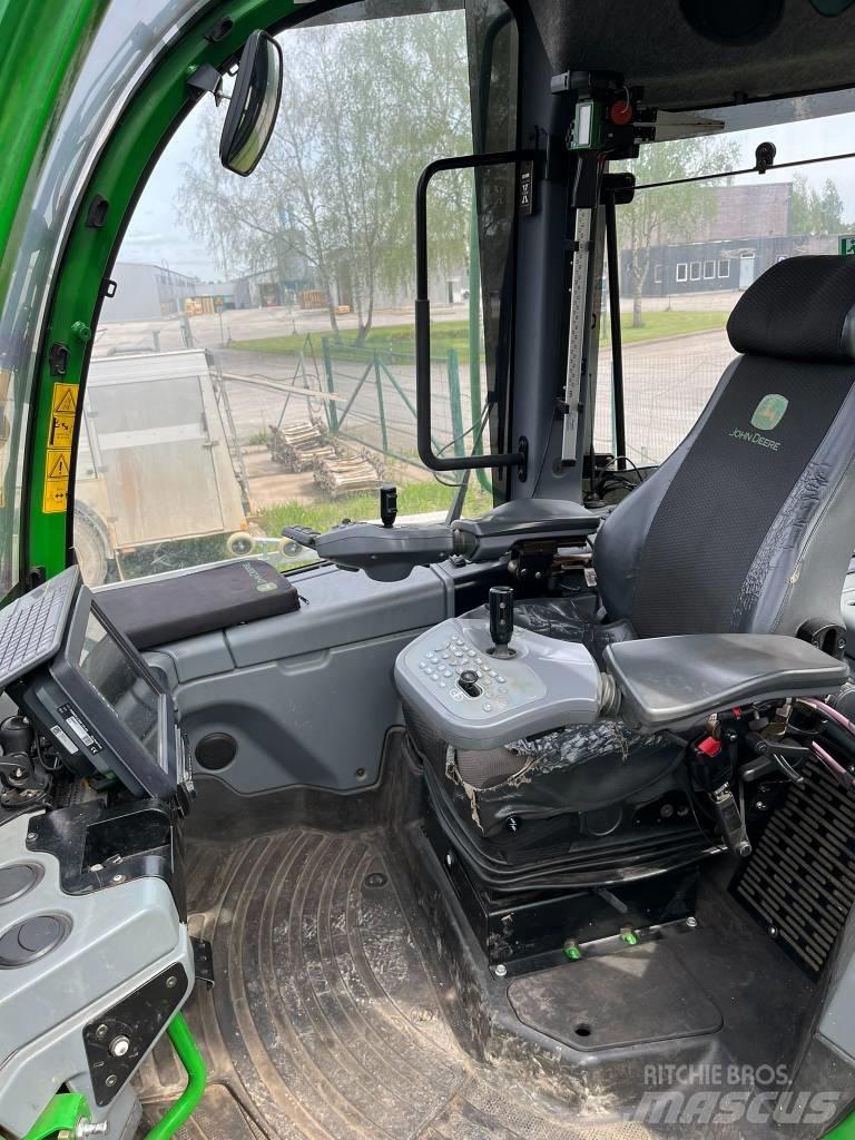 John Deere 1070E 收穫機