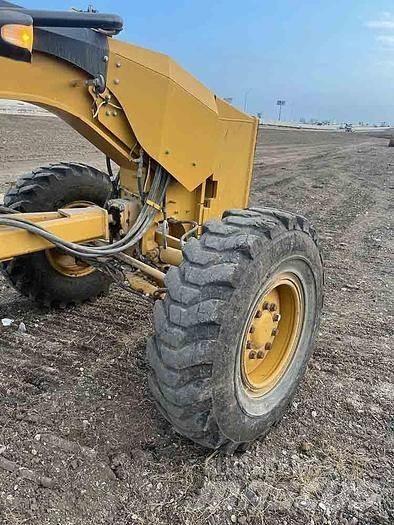 CAT 140M2 平土機