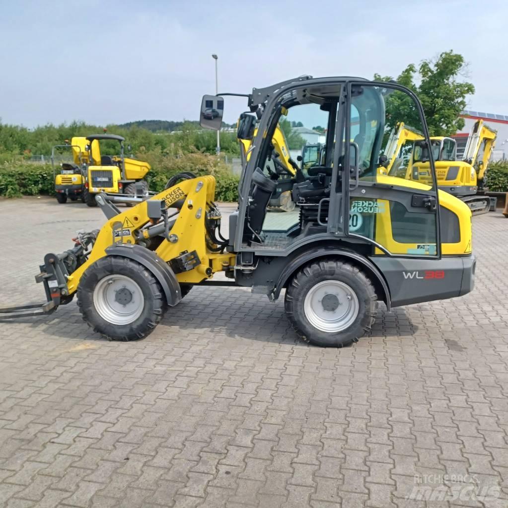 Wacker Neuson WL38 輪胎式裝載機