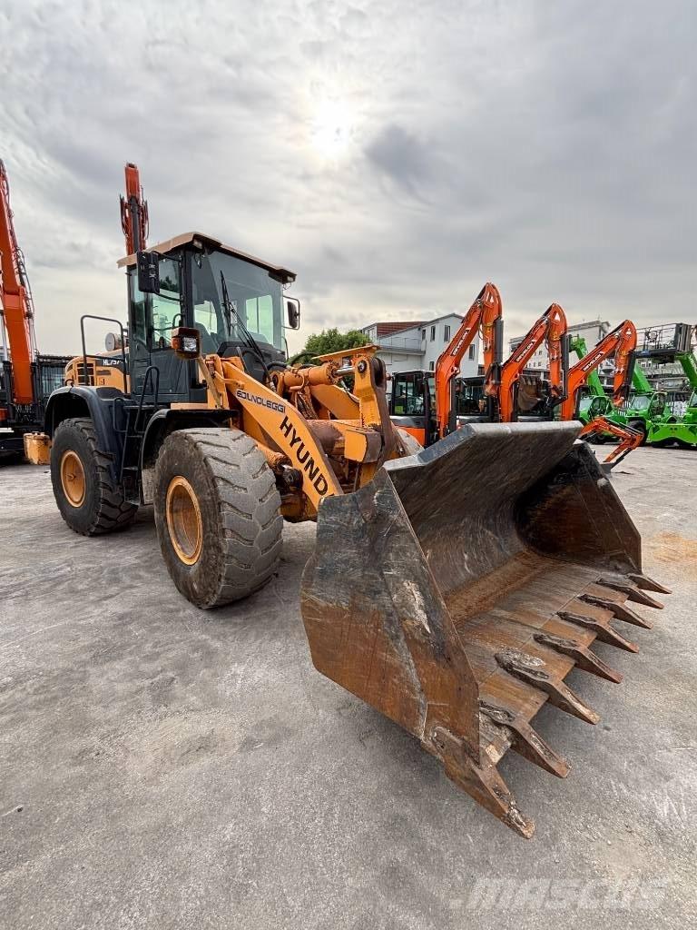 Hyundai HL 757-9 A 輪胎式裝載機