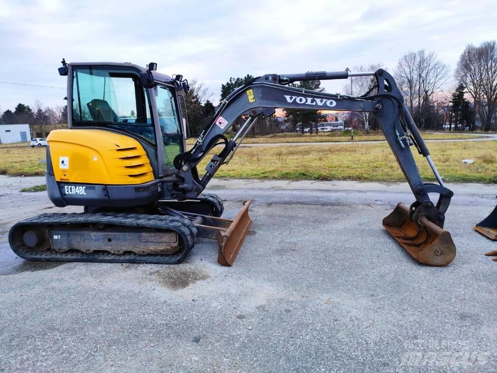 Volvo ECR 48 C 小型挖土機/掘鑿機<7t(小型挖掘機)