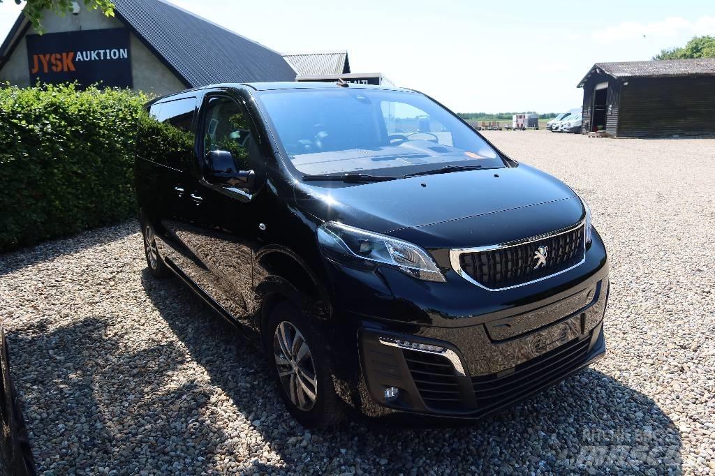 Peugeot E-Traveller 汽車