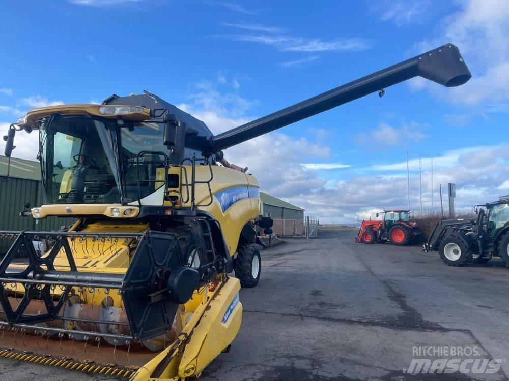 New Holland CX 780 聯合收穫機