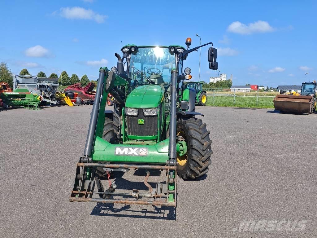 John Deere 5115 R 曳引機