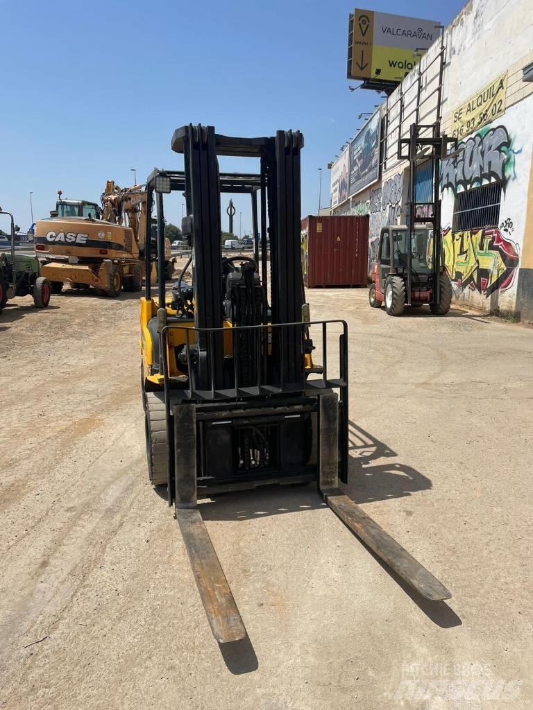 CAT 35 柴油卡車