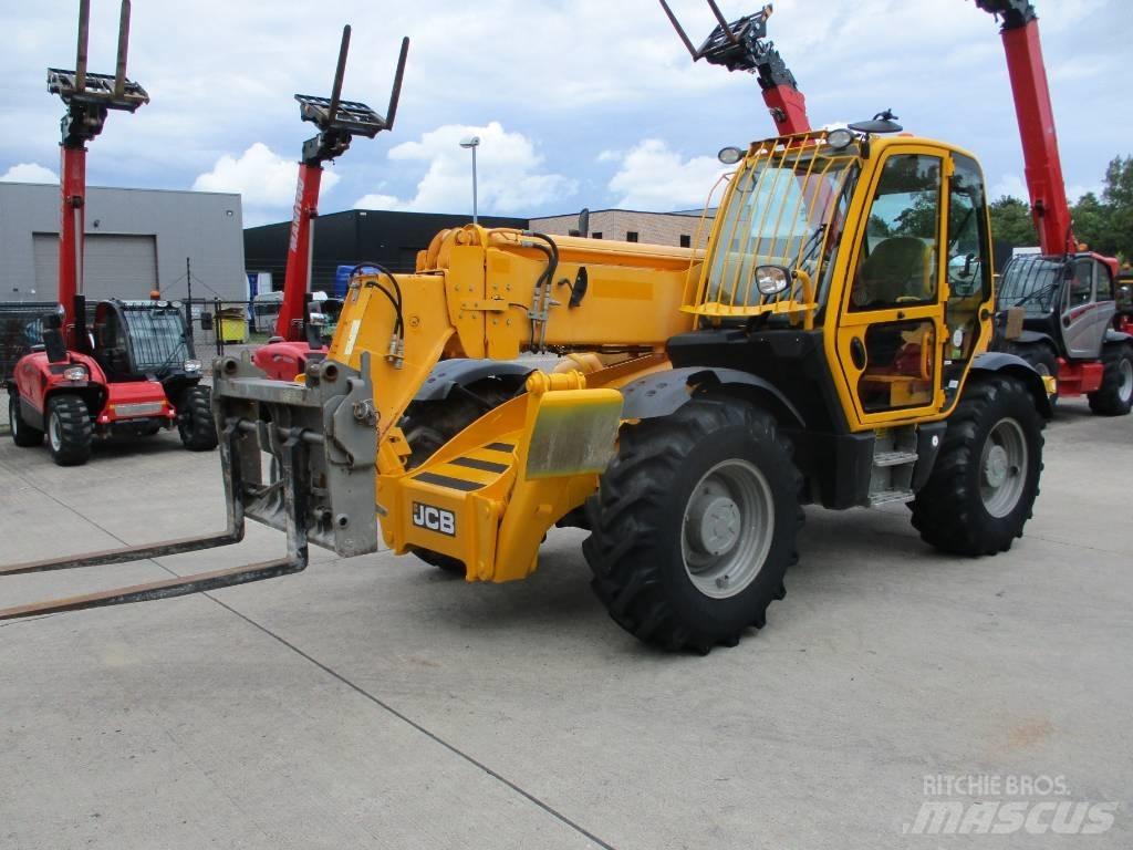 JCB 535-125 (624) 伸縮臂操作車