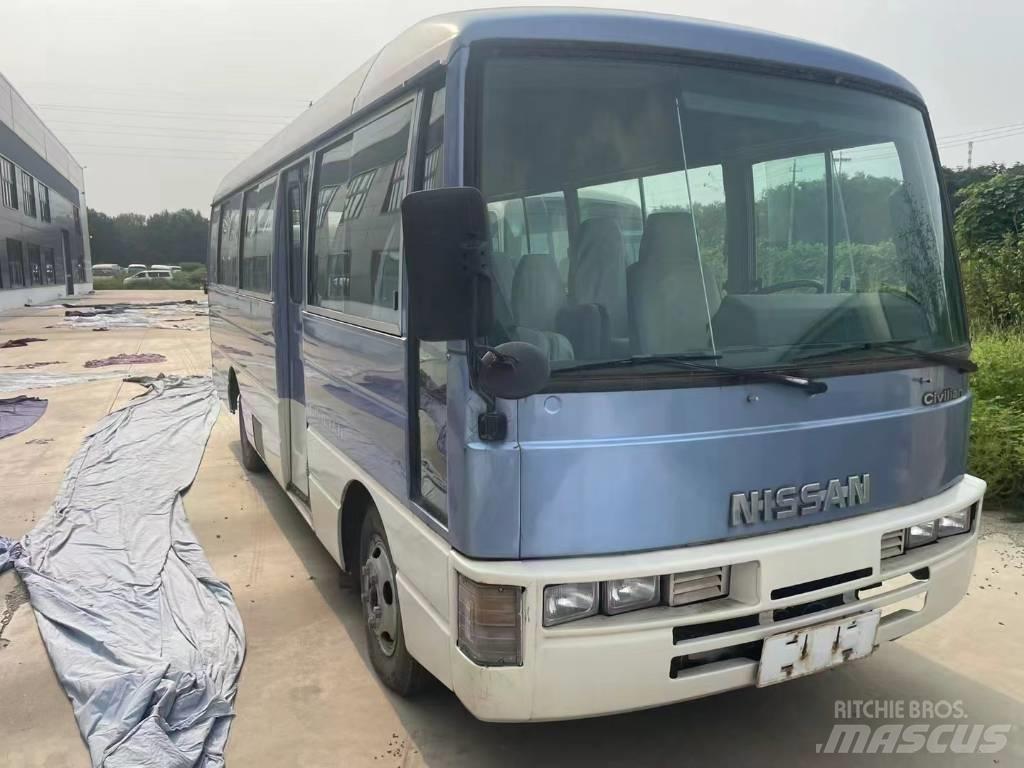 Nissan Civilian 公路客運汽車