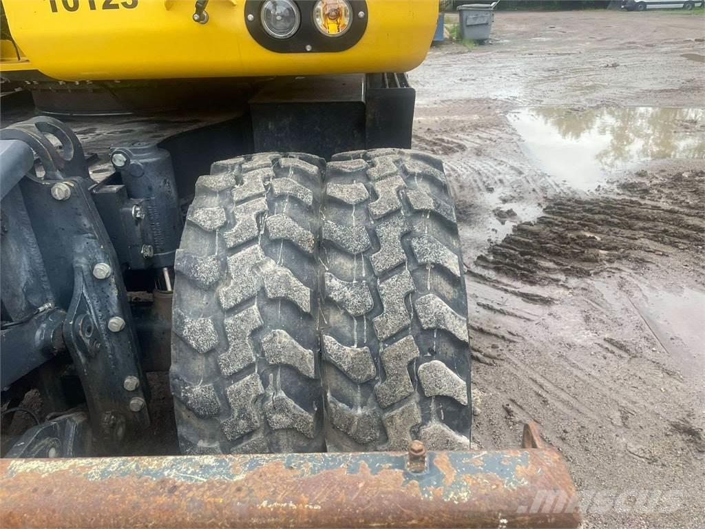 Komatsu PW148-10 旋轉式挖土機/掘鑿機/挖掘機