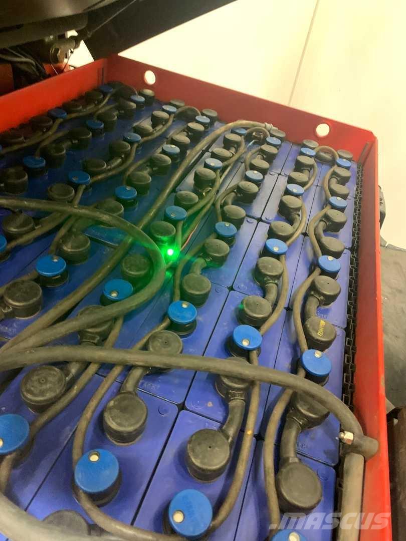 Linde E25 電動堆高機