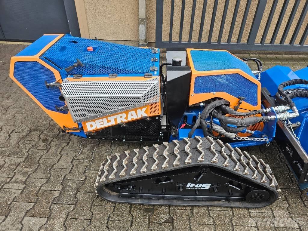 Irus Deltrak 2.5 裝載與牽引式割草機