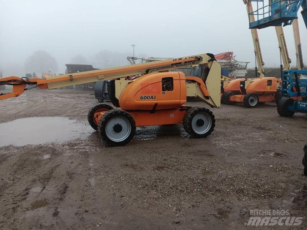 JLG 600AJ 曲臂高空作業車