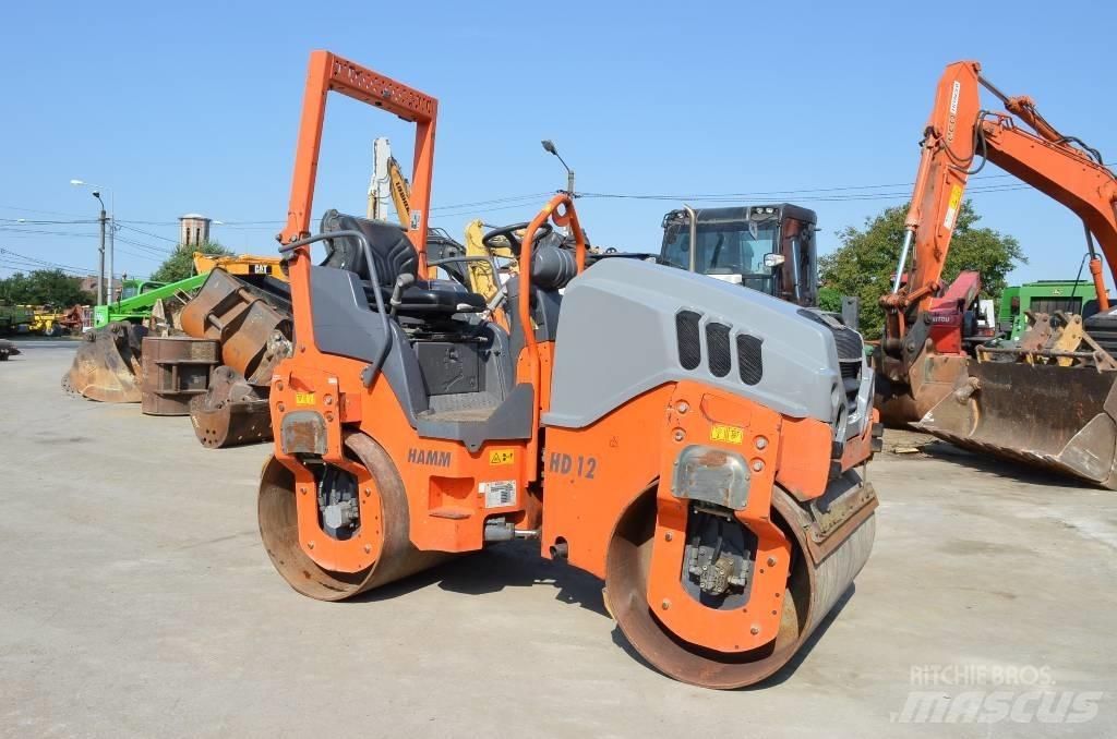 Hamm HD 12 VV 雙輪滾壓機