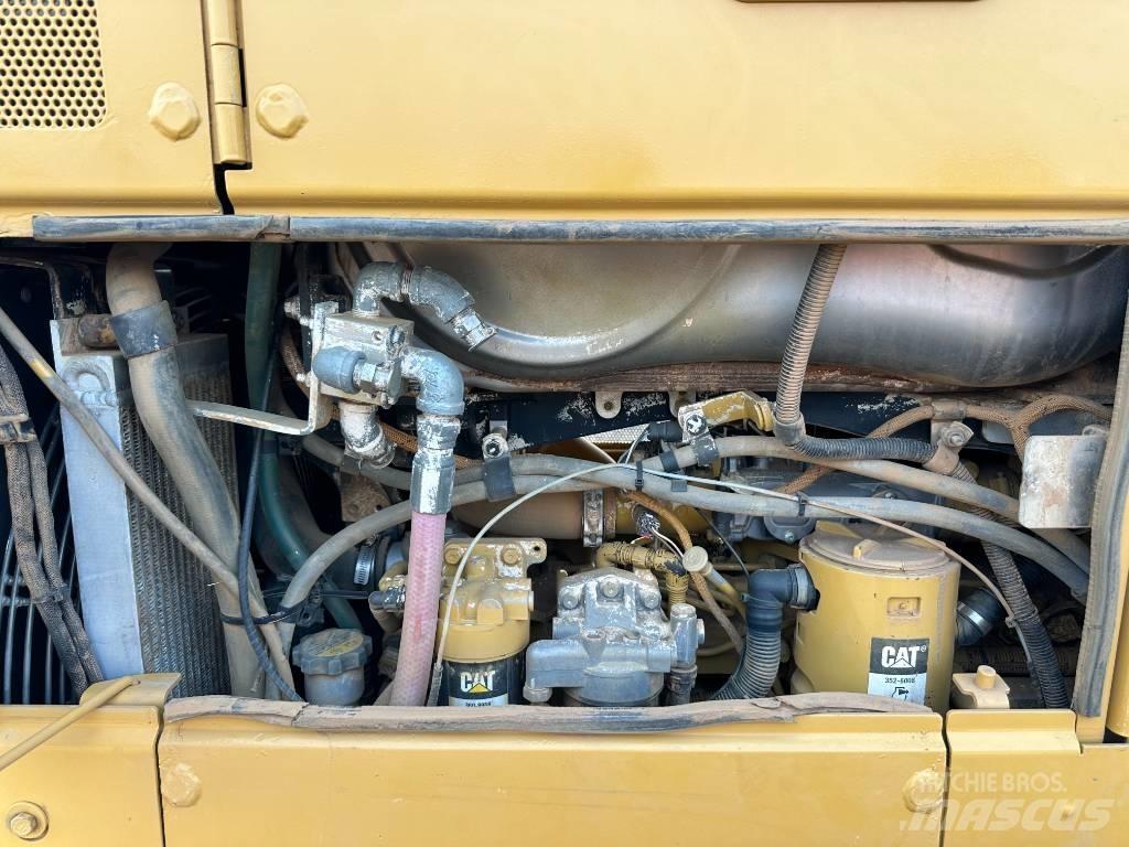 CAT D 6 N XL 履帶推土機