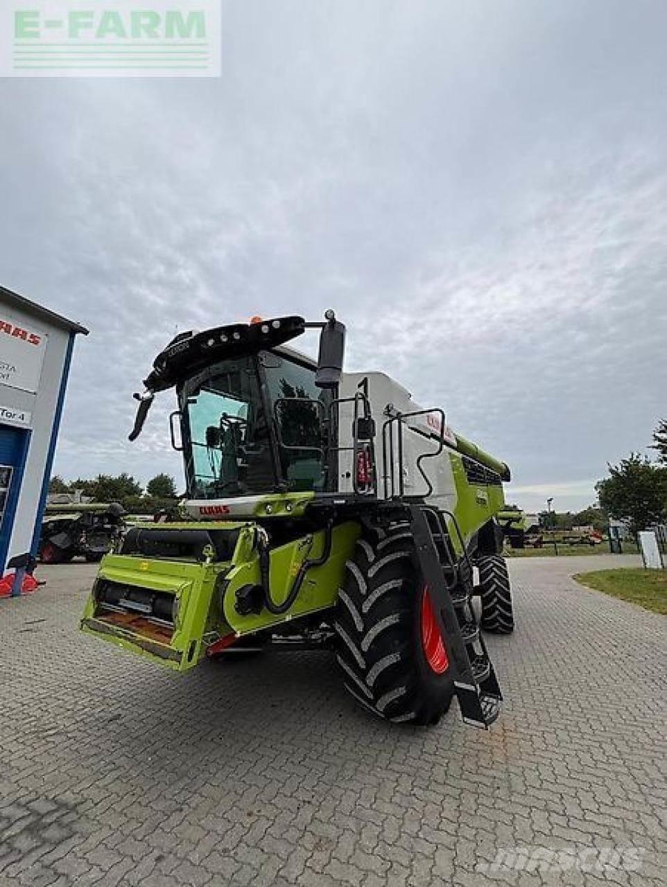 CLAAS lexion 6800 聯合收穫機