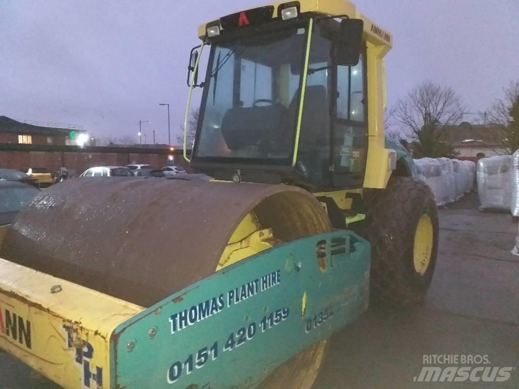Ammann ASC 130 雙輪滾壓機