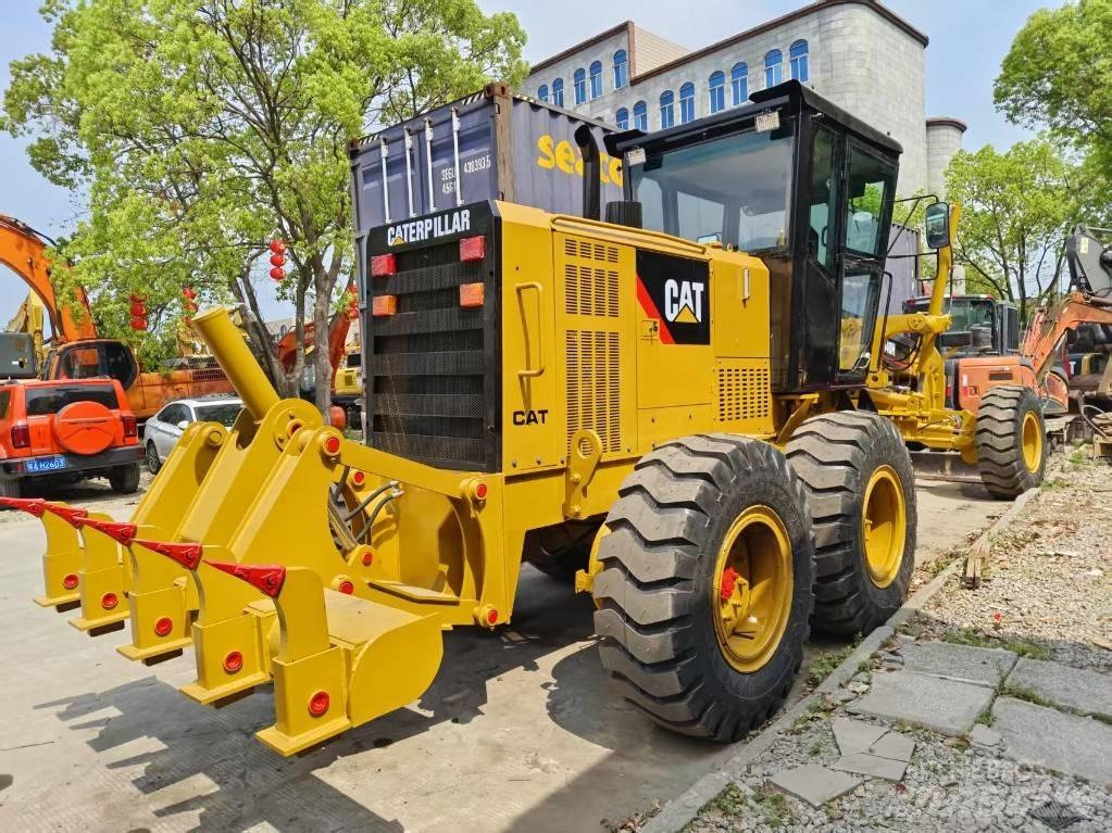 CAT 120 H 平土機