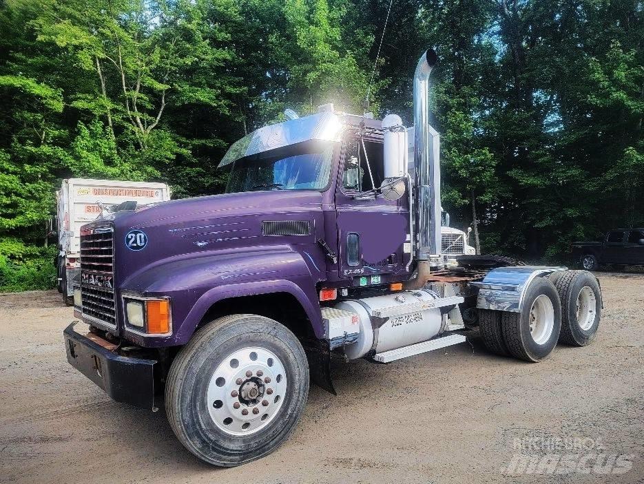 Mack CH 613 曳引機組件