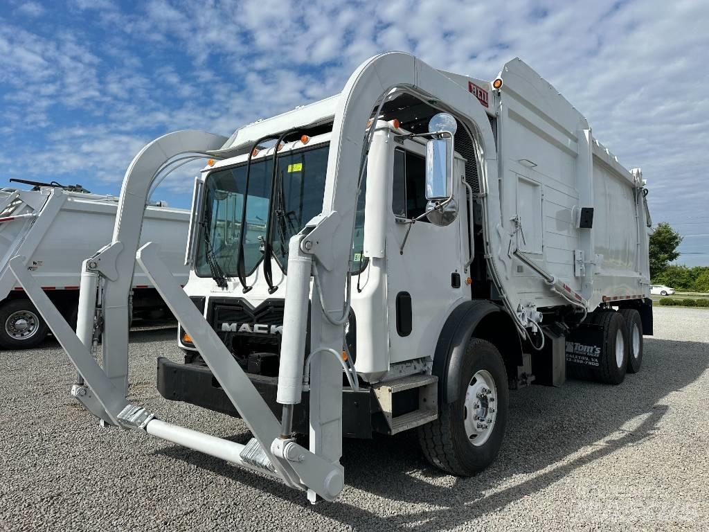 Mack MRU613 垃圾車