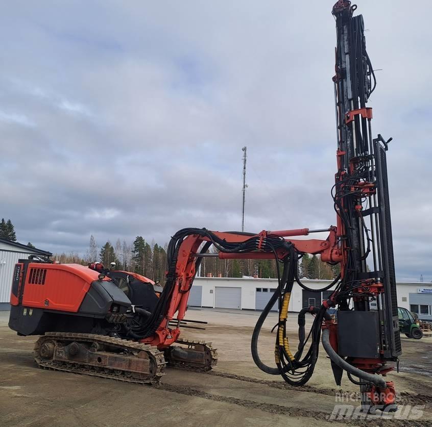 Sandvik DC 410 Ri 鑽孔機