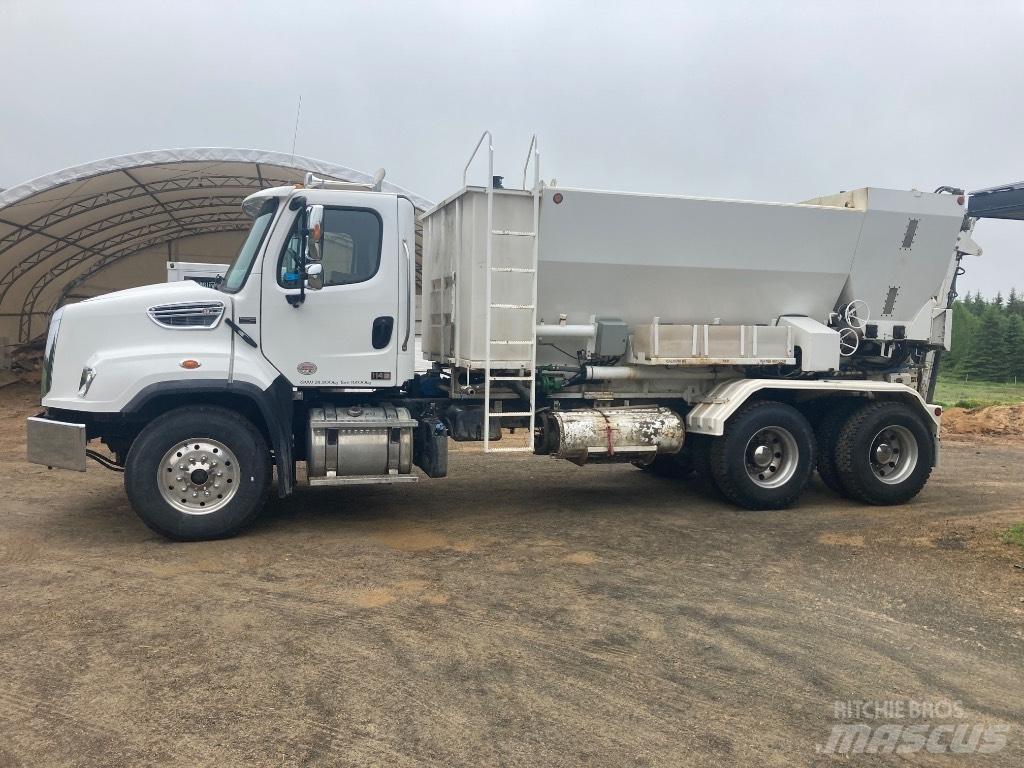 Freightliner SD 114 混凝土車