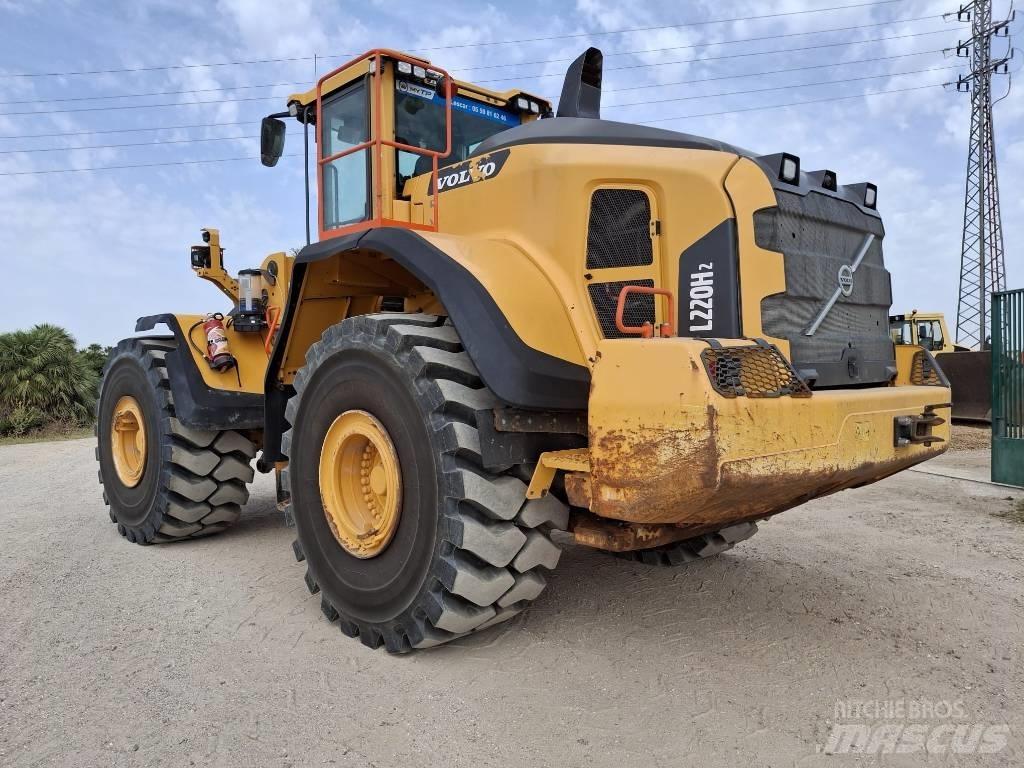 Volvo L 220 H 輪胎式裝載機