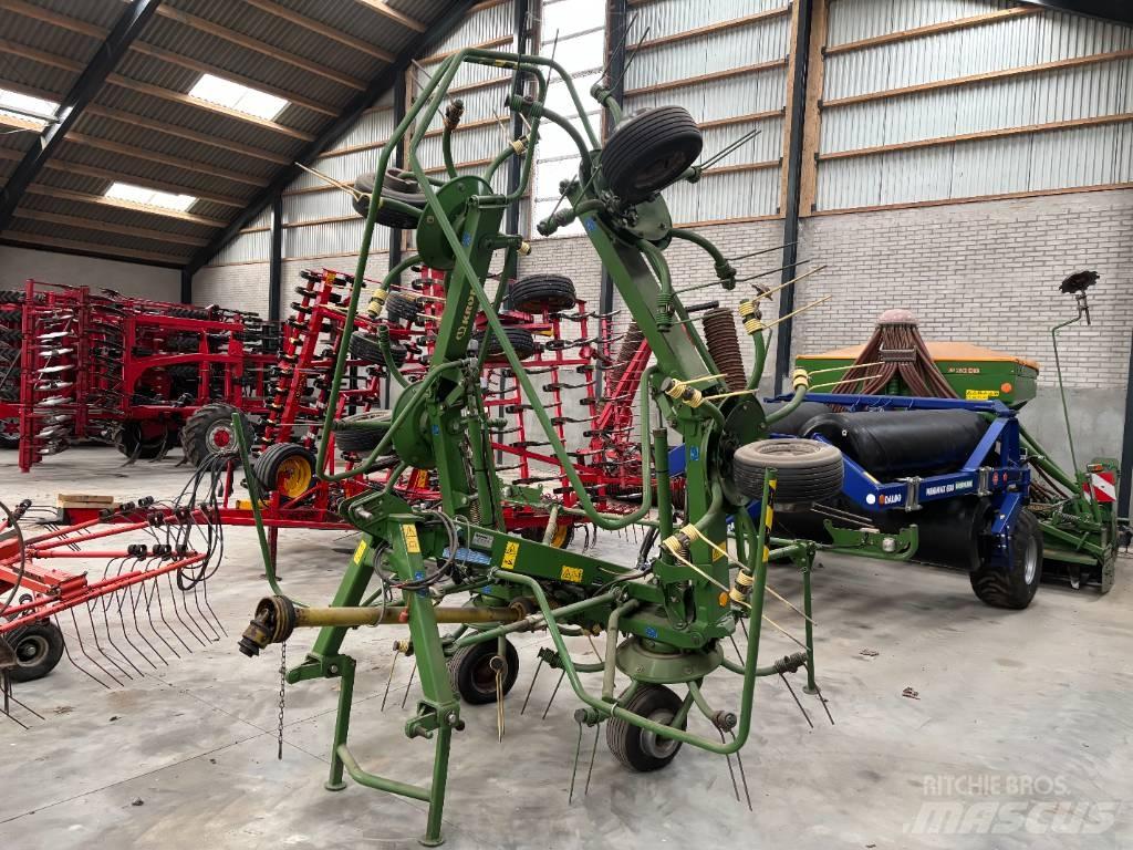 Krone KW 6.72/6 耙與翻草機