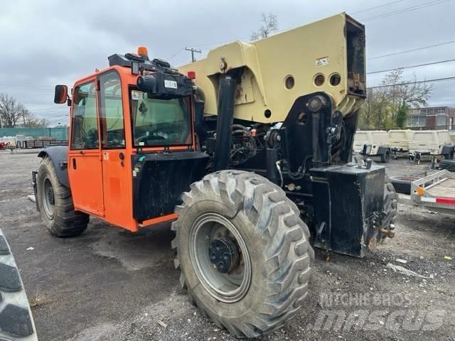 JLG 1255 伸縮臂操作車