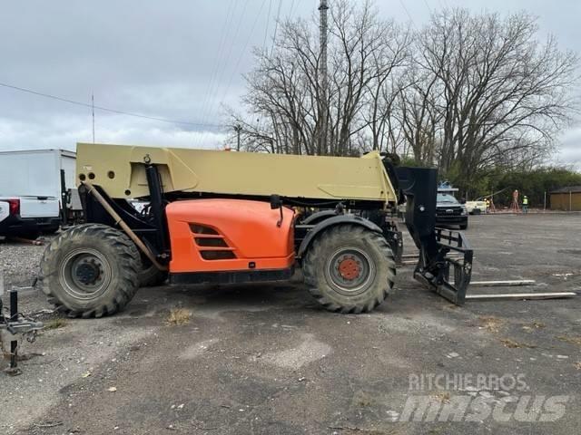 JLG 1255 伸縮臂操作車