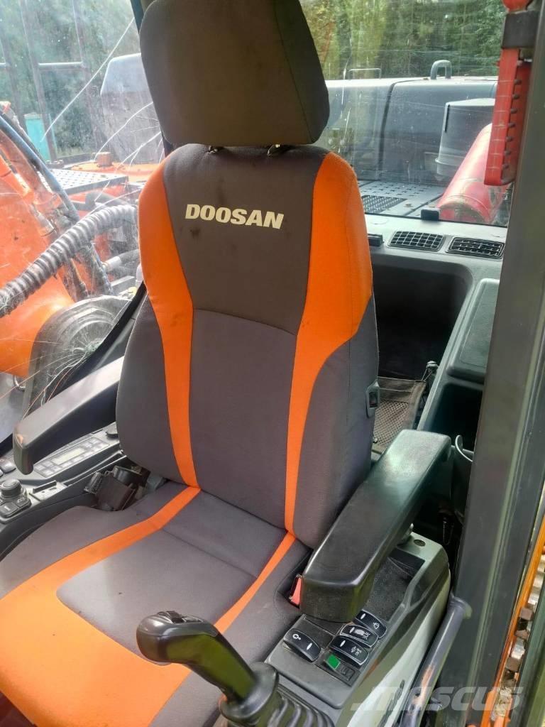 Doosan DX 300 LC 履帶式 挖土機/掘鑿機/挖掘機