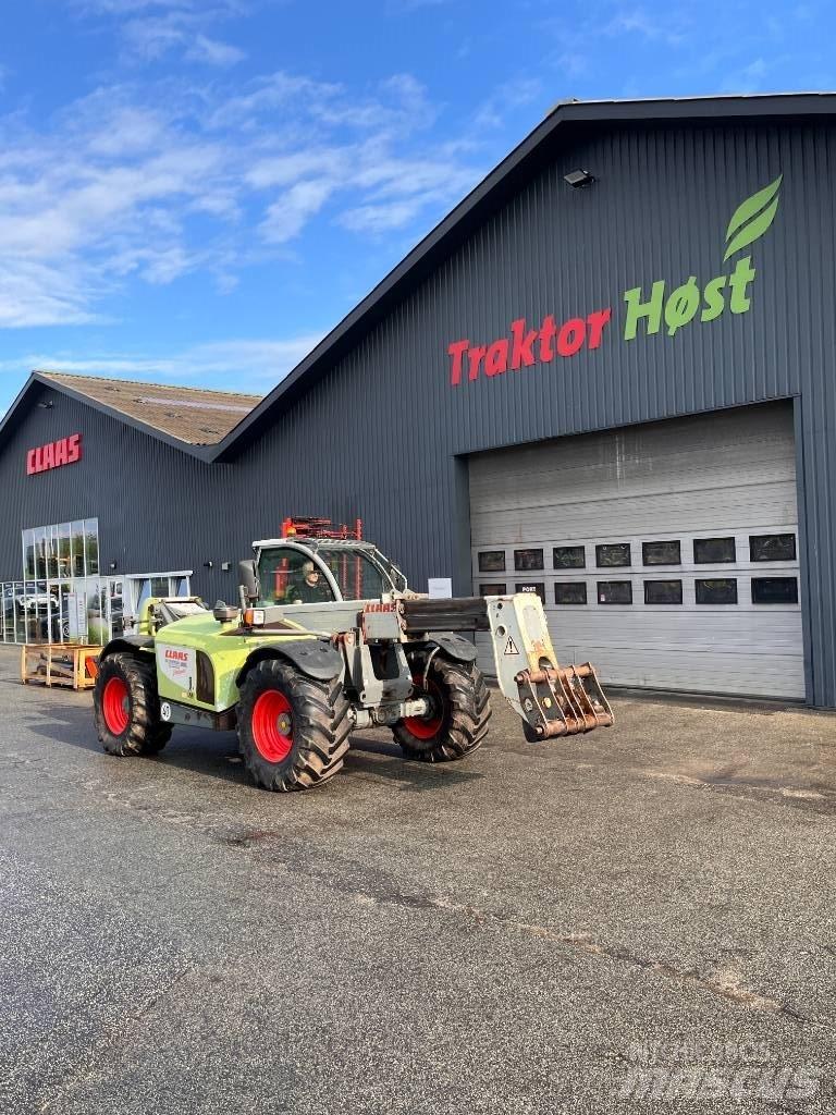 CLAAS SCORPION 9040 農業用伸縮臂裝載機