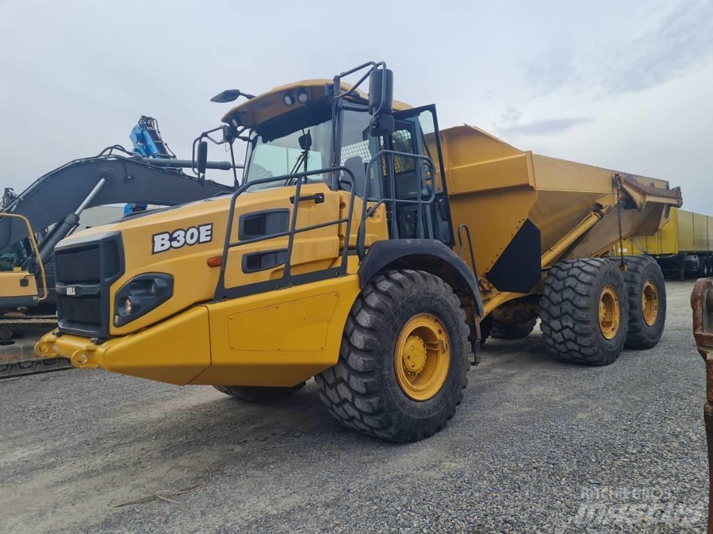 Bell B 30 E 6X6 鉸接式起吊車