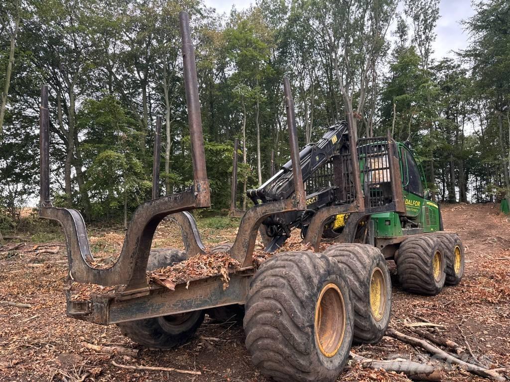 John Deere 1110 E 集運機