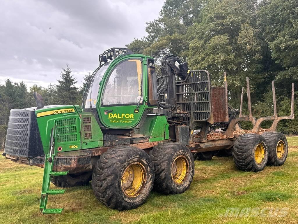 John Deere 1110 E 集運機