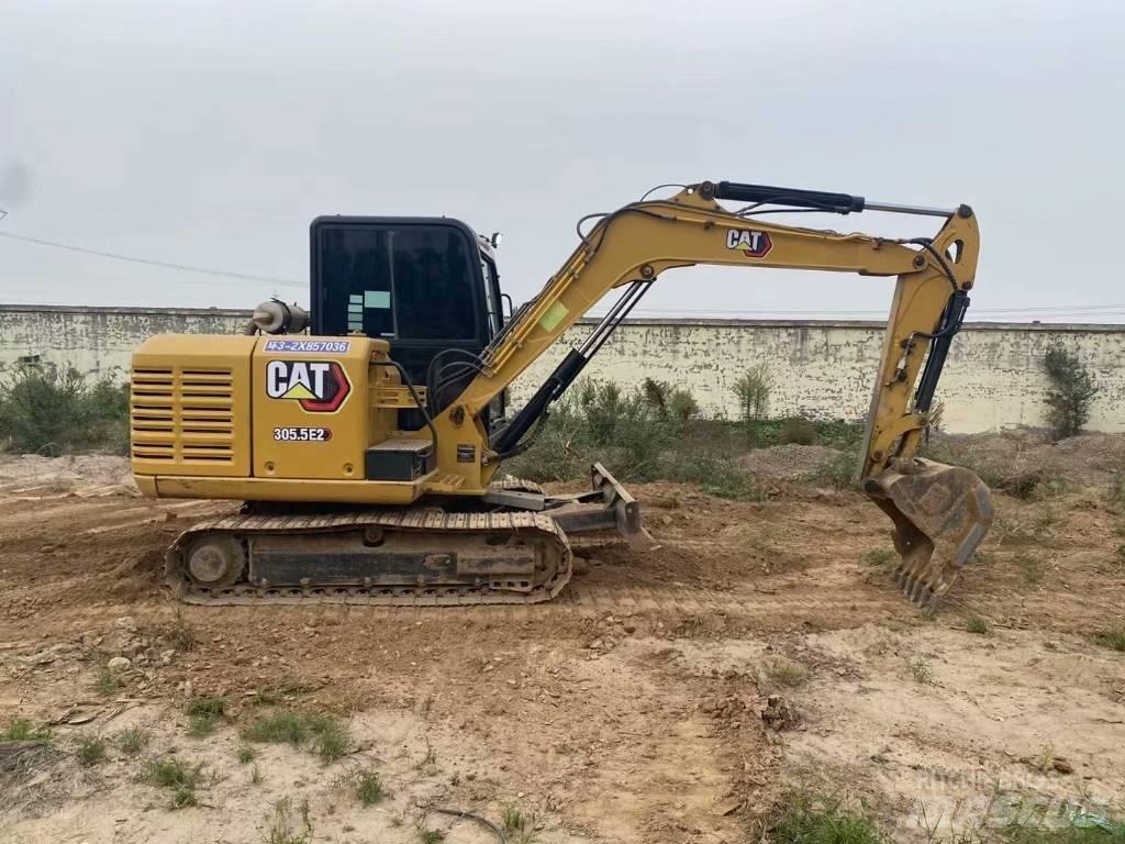 CAT 305.5E2 小型挖土機/掘鑿機<7t(小型挖掘機)