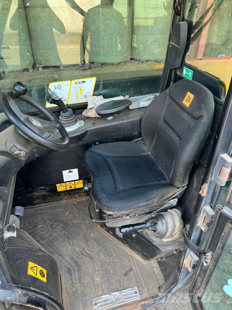 JCB 516 40 COMPACT 農業用伸縮臂裝載機