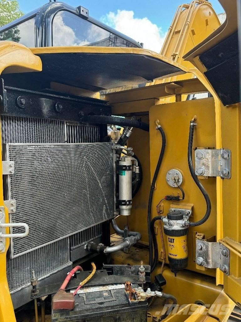 CAT 307 小型挖土機/掘鑿機<7t(小型挖掘機)