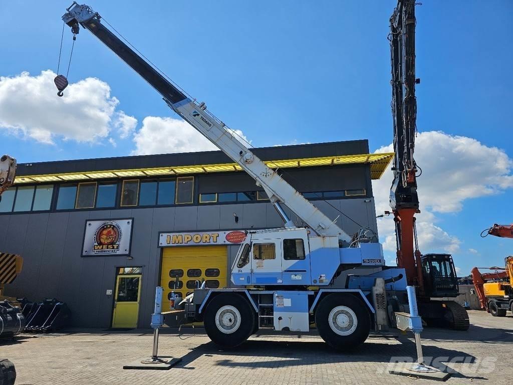 Tadano TR250E 全路面起重機/吊車