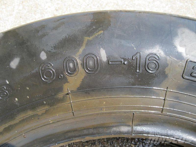 Pirelli 6.00-16 band 輪胎、車輪和輪圈