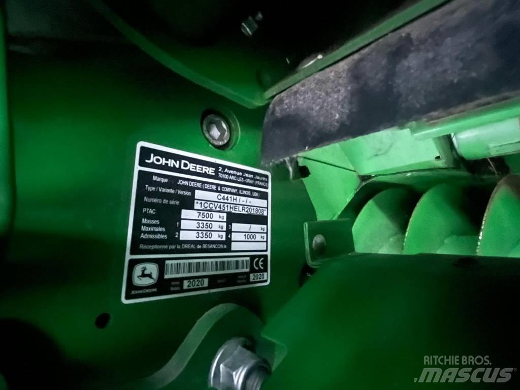 John Deere V451R 圓型牧草打包機