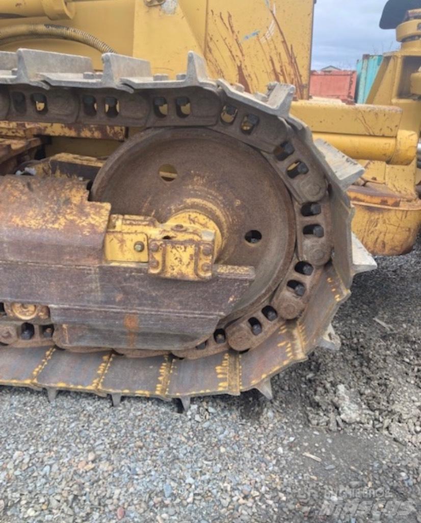 CAT D 5 C 履帶推土機