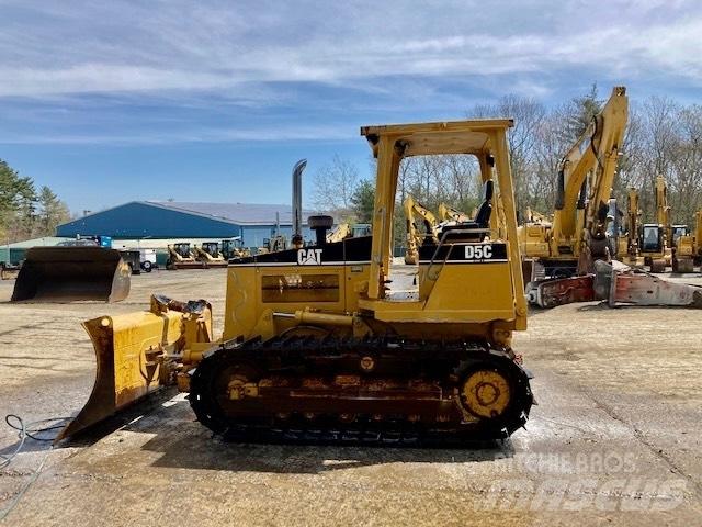 CAT D 5 C 履帶推土機