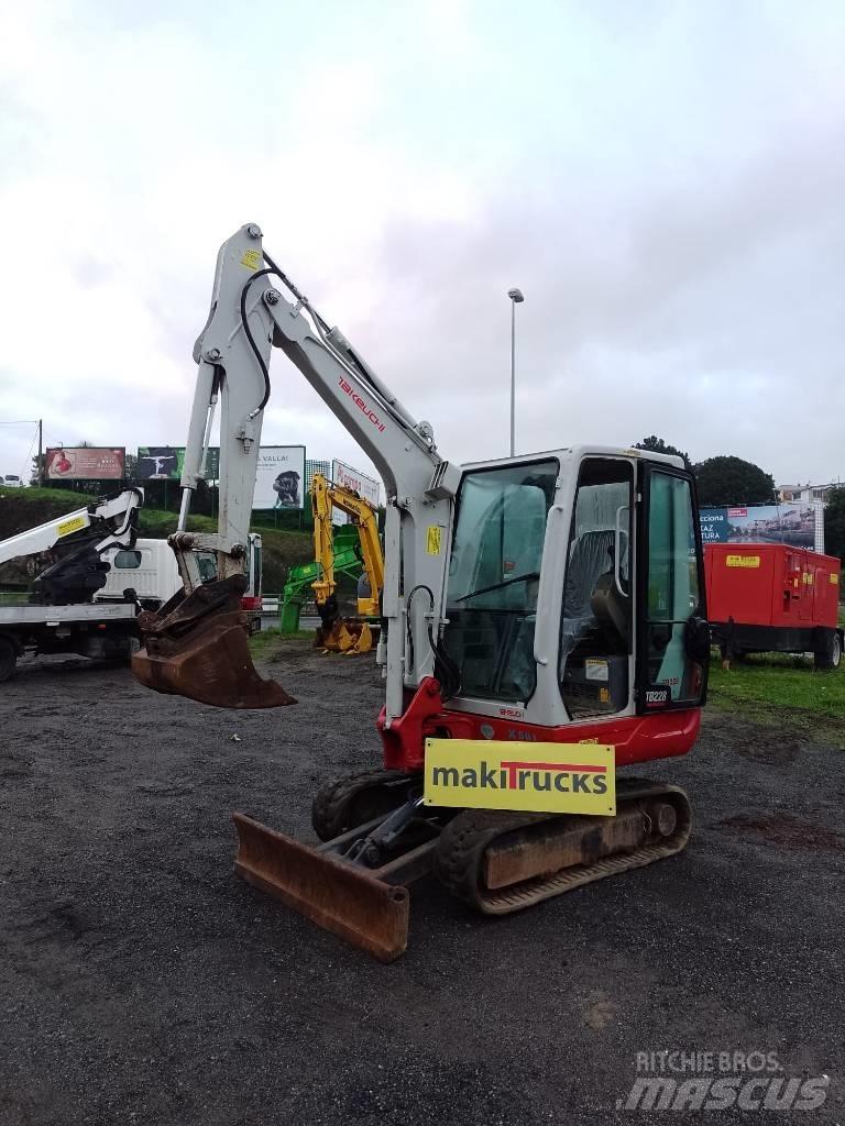 Takeuchi TB228 小型挖土機/掘鑿機<7t(小型挖掘機)