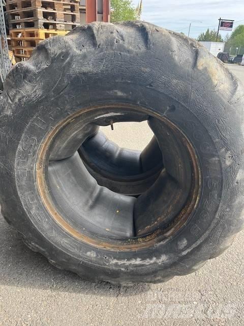 Nokian 600/55-26.5 輪胎、車輪和輪圈