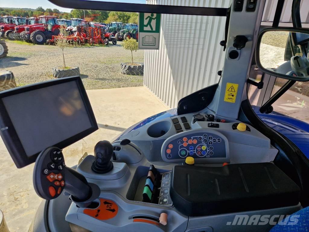 New Holland T 7.235 曳引機