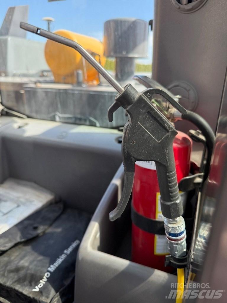 Volvo EC 220 EL 履帶式 挖土機/掘鑿機/挖掘機