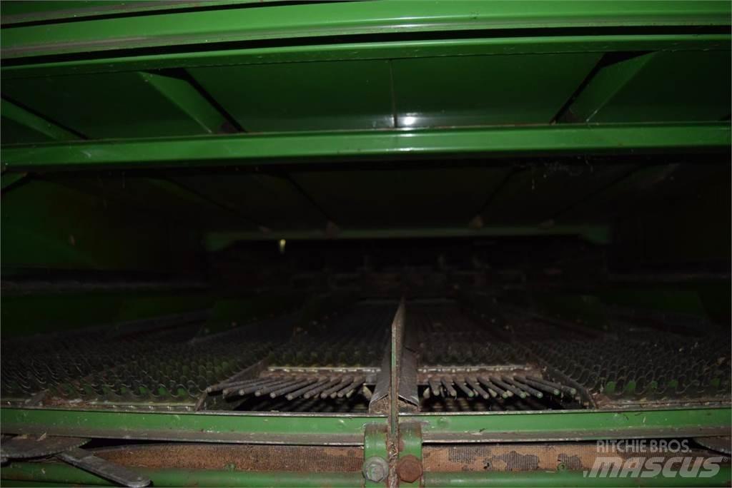 John Deere 2066 聯合收穫機