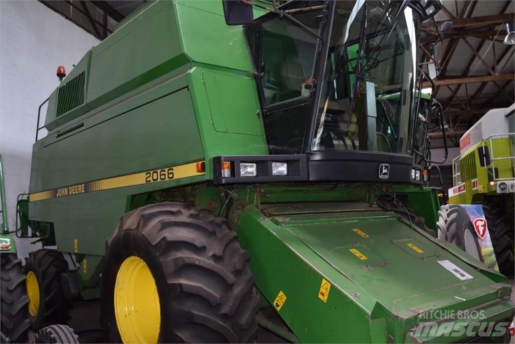John Deere 2066 聯合收穫機