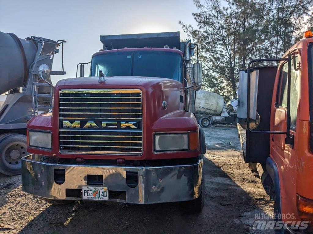 Mack CL 713 傾卸式卡車
