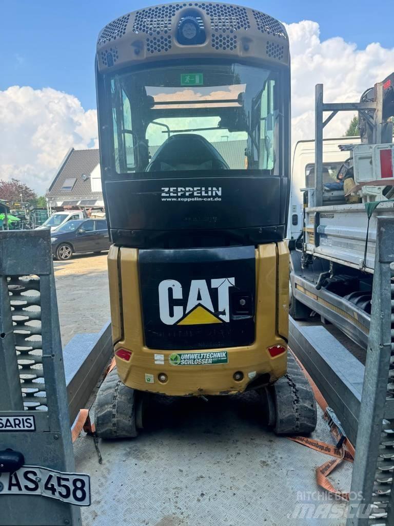 CAT 301.8 小型挖土機/掘鑿機<7t(小型挖掘機)